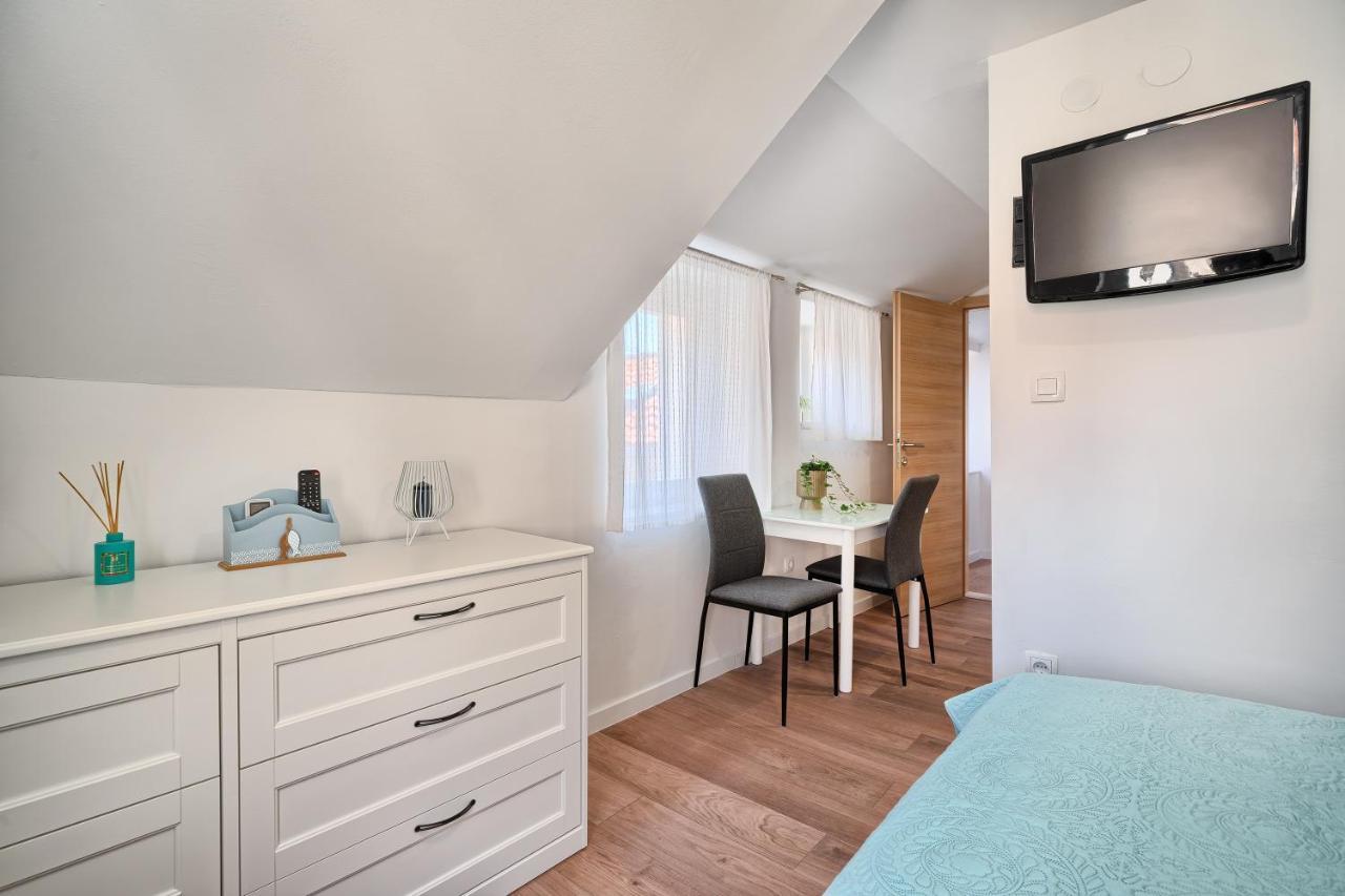Loft Rooms Split Exteriér fotografie
